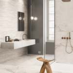S076TdM-Reloaded-quarzo-fondo120x120-doghe60x120-bagno-vert